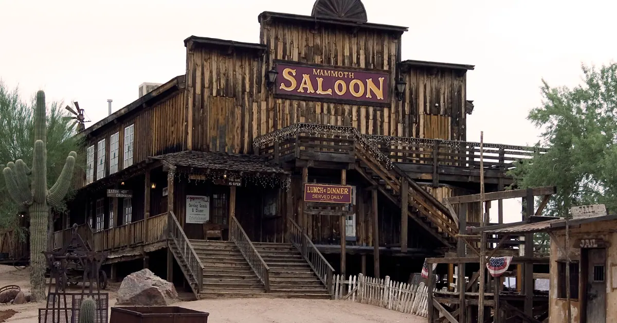 Saloon poker